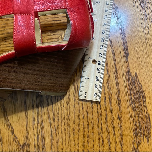 Nine West 6.5 / 6 1/2 Wedge Red Sandal Open Toe - Picture 6 of 7
